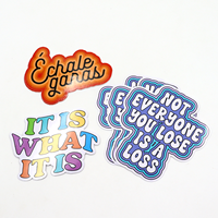 Conception de logo pour étiquettes adhésives, impression d'autocollants découpés résistants aux UV, autocollants personnalisés en vinyle PVC imperméable