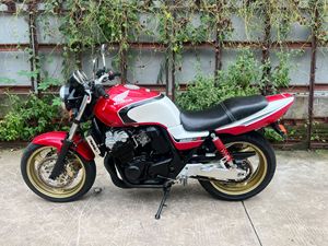 มอเตอร์ไซค์ฮอนด้า <span class=keywords><strong>CB400</strong></span> สี่สูบ ระบายความร้อนด้วยน้ำ ใช้น้ำมันเบนซิน - มอเตอร์ไซค์สปอร์ตมือสอง - Product Image 4