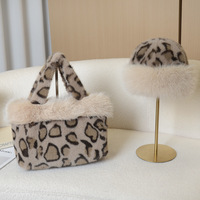 Sac fourre-tout polyvalent en polyester imprimé léopard, sac à main en fausse fourrure douce avec fermeture magnétique, sac à bandoulière tendance à porter à la main