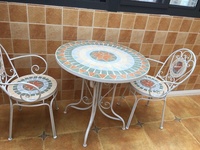 Mobilier de loisirs moderne européen en métal pour l'extérieur Table en fer Chaise Combinaison pour balcon, jardin, terrasse Commerce électronique transfrontalier