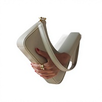 Sacs Niche 2026 Nouvelle Tendance Sac Bandoulière Sous le Bras Été Polyvalent Rétro Chaîne Fermeture Éclair Deux Bretelles Sac Femme en PU