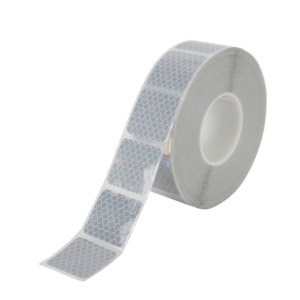 Rideau flexible ECE 104 r 963 DM9600, bande prismatique réfléchissante segmentée - Product Image 4