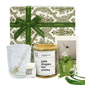 Ensemble de bougies aromatiques en cire de soja parfumées de qualité supérieure pour la relaxation et le soulagement du stress dans le salon, la chambre à coucher, le bureau - Product Image 4