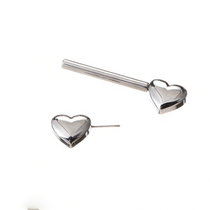 Fuxuan <span class=keywords><strong>Piercing</strong></span> Barbell <span class=keywords><strong>per</strong></span> Capezzoli a Cuore in Titanio ASTM F136 con Chiusura a Pressione Senza Filettatura Gioielli <span class=keywords><strong>per</strong></span> Body <span class=keywords><strong>Piercing</strong></span> - Product Image 2
