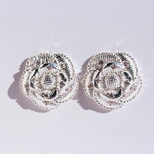 Pendientes de lujo de alta calidad para mujer, pendientes de acero inoxidable chapados en oro de 24 quilates, Pendientes chapados en oro - Product Image 5