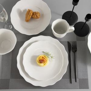 Großhandel Bestseller Porzellan Moderner Stil Weiße Keramik Essteller Geschirr Großhandel Hotel Geschirrset Küchenset - Product Image 1