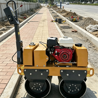 Compacteur routier de 1 tonne avec châssis stable pour une utilisation sûre sur surface inclinée
