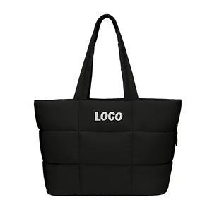 Grand sac à main rembourré en polyester pour femmes avec logo personnalisé Sac à main rembourré Compartiments pour ordinateur portable Sacs fourre-tout matelassés pour l'hiver Fabricant - Product Image 1