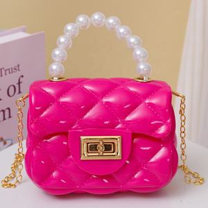 子供のための新しいデザインポータブルファッションハンドバッグミニPVCバッグかわいいソリッドカラーチェーンパールゼリーバッグ財布 - Product Image 5