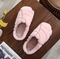 Nouvelles pantoufles d'hiver unisexe en peluche, doublure en fausse fourrure, antidérapantes, confortables pour l'intérieur, style mexicain, pour Noël transfrontalier
