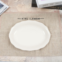 Ensemble d'assiettes en céramique ivoire de différentes tailles Assiettes à dîner ovales de luxe en forme de pétoncle de haute qualité avec de multiples utilisations