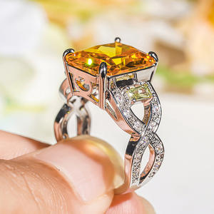 A028 Anello da Cocktail da Donna con Citrino Naturale Taglio Principessa, Montatura a Griffe, Anello Geometrico alla Moda, Gioielli da Matrimonio - Product Image 3