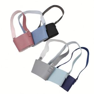 Porte-gobelets réutilisable en cuir PU moderne et durable avec logo personnalisé, bandoulière réglable, idéal pour les cafés en plein air et les plats à emporter - Product Image 1