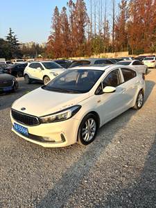 <span class=keywords><strong>KIA</strong></span> K3 2017-2018 en bon état, véhicule d'<span class=keywords><strong>occasion</strong></span> pas cher, faible consommation de carburant, haute sécurité, faibles coûts d'entretien - Product Image 1
