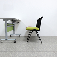 Chaise de formation empilable en gros avec dossier en maille respirante, siège rembourré, imperméable et anti-rayures pour salle de réunion