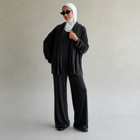 Ensemble 3 pièces en maille haut de gamme pour femme, élégant et modeste, comprenant un cardigan, un haut intérieur et un pantalon large, collection Hiver 2026