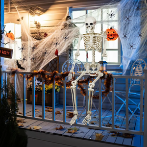 Achetez le squelette classique de 65 pouces grandeur nature de Spirit Halloween, accessoires animés et mobiles, décorations fantaisie pour Halloween - Product Image 1