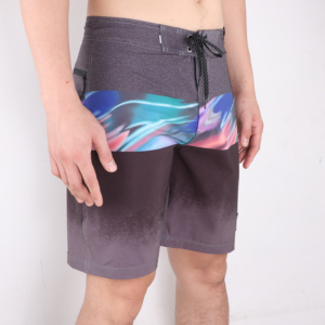 Short de bain décontracté gris pour homme à imprimé abstrait, séchage rapide, cordon de serrage, taille mi-haute, longueur Bermuda, imprimé par sublimation - Product Image 3