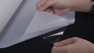 Película de PVC Transparente Electrostática, Lámina de Vinilo Estática para Adhesivos de Ventanas, Película Adhesiva Estática Imprimible con Tinta Eco-Solvente y Protección UV - Product Image 5