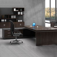 Ensemble de bureau de direction moderne en bois et chaise ergonomique avec design modulaire
