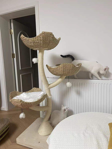Torre de Gato Moderna de Madeira Luxuosa e Durável, Grande e Sólida, Multi-nível, com Rede para Escalar - Product Image 5