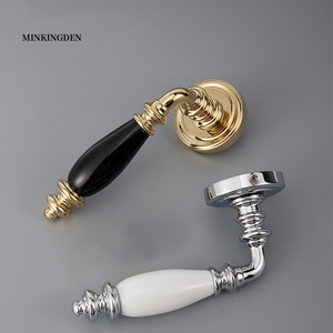 Poignée de <span class=keywords><strong>porte</strong></span> de maison en <span class=keywords><strong>porcelaine</strong></span> or PVD en <span class=keywords><strong>laiton</strong></span> massif avec serrure Style américain appartement intérieur chambre salle de bain poignée de <span class=keywords><strong>porte</strong></span> à levier - Product Image 5