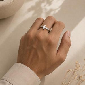 Bague en or jaune 10 carats avec diamant en forme de T, bande asymétrique biseautée, bague de créateur pour homme, bijoux fins et modernes, cadeau d'anniversaire - Product Image 3