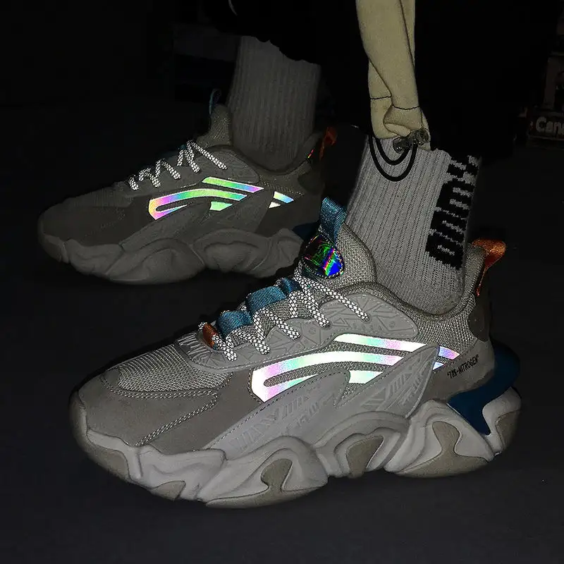 China designer custom famous brands chunky sole luminous sneakers casual running shoes for men