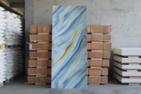 Feuille de marbre en PVC imperméable de taille personnalisée à haute brillance avec motif bleu or, panneau mural léger pour la maison et le commerce