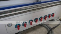 Fresadora CNC de 4 Ejes con Cabezal Oscilante de 20004000600 mm y Eje Rotatorio 3D para Tallado de Madera Sólida y Esculturas 3D
