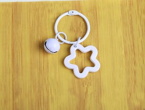 Porte-clés en forme d'étoile en acrylique avec clochette, mignon porte-clés pour femmes et filles, pour clés, sacs, portefeuilles, cadeaux promotionnels - Product Image 4