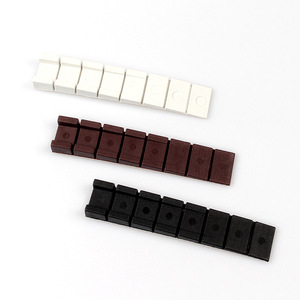 Almohadillas trapezoidales para patas de gabinete, 98 mm x 20 mm x 8 mm, almohadillas niveladoras de plástico antideslizantes para muebles de armario - Product Image 2