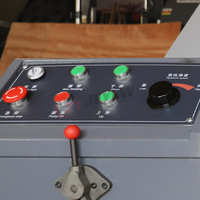 Scie à ruban de vente directe d'usine Machine de découpe de métal GT4230 Machine de sciage de bande de coupe de métal d'angle