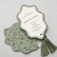 Invitation de mariage de luxe personnalisée découpée au laser avec dorure à chaud, carte de menu en papier coton vert sauge avec pompons
