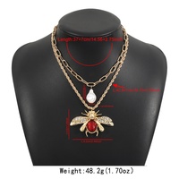 Lot de 3 pièces : Collier pendentif abeille populaire de la série Insectes, Collier avec perles, Boucles d'oreilles clous diamantées abeille vintage, Bijoux de mode pour femme