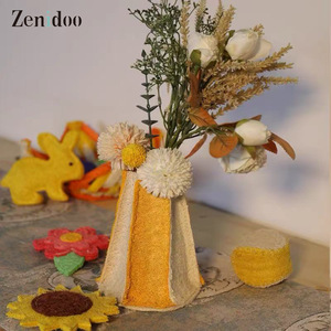 Vase rectangulaire en loofah éco-responsable fait main avec design DIY amovible pour la décoration de la maison et des hôtels, ornements de table à manger - Product Image 5