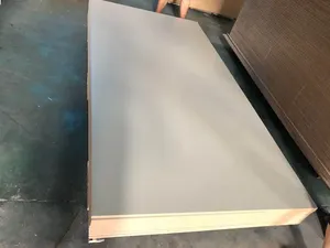 Panneau de fibres stratifiées mélaminé imperméable de qualité E0, placage <span class=keywords><strong>en</strong></span> bois de <span class=keywords><strong>chêne</strong></span> blanc, contreplaqué <span class=keywords><strong>brut</strong></span>, panneau MDF <span class=keywords><strong>brut</strong></span> pour meubles - Product Image 2