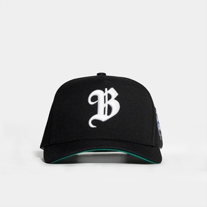 Casquettes brodées 3D noires structurées personnalisées, 5 panneaux, acrylique, snapback - Product Image 1