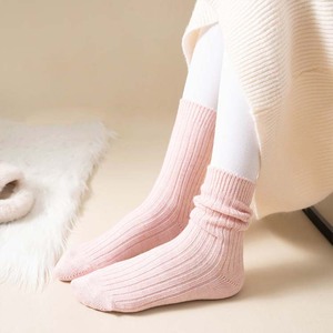 Vente en gros de <span class=keywords><strong>chaussettes</strong></span> pour hommes Concevez votre propre logo <span class=keywords><strong>Chaussettes</strong></span> en <span class=keywords><strong>laine</strong></span> de couleur <span class=keywords><strong>pure</strong></span> de longueur d'équipage OEM personnalisées <span class=keywords><strong>Chaussettes</strong></span> pour hommes - Product Image 2