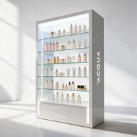 Présentoir cosmétique double îlot en bois avec éclairage suspendu, panier latéral en treillis métallique pour maquillage