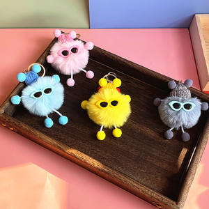 Vente en gros de petits porte-clés boule de charbon de dessin animé mignon sacs en peluche <span class=keywords><strong>pompon</strong></span> poupée porte-clés accessoires voiture porte-clés pendentif <span class=keywords><strong>bijoux</strong></span> - Product Image 4