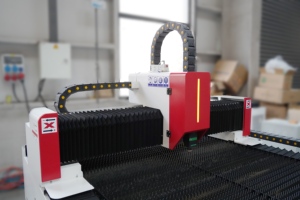 Machine de <span class=keywords><strong>d</strong></span>écoupe laser à fibre métallique CNC pour la <span class=keywords><strong>d</strong></span>écoupe et la fabrication de tôles de précision - Product Image 2
