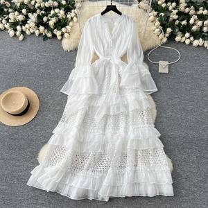 <span class=keywords><strong>Boutique</strong></span> al por mayor 2025 otoño nueva moda francés Retro hueco encaje Patchwork trompeta manga vestido de mujer - Product Image 2