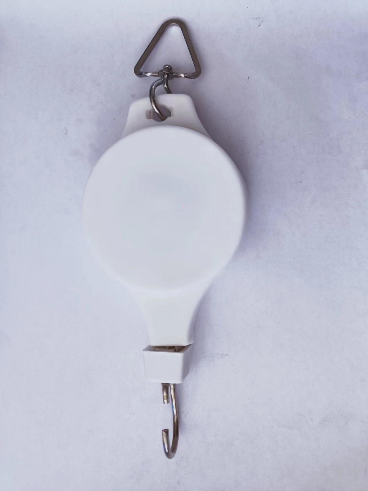 ตะขอเหล็กสามเหลี่ยมสีขาว