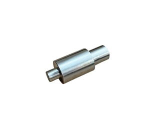 Pièces tournées en acier inoxydable 304 usinées avec précision par CNC, avec usinage par électroérosion à fil et brochage, placage zinc-nickel - Product Image 2