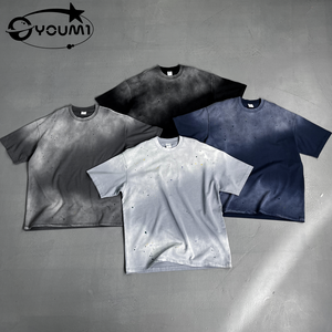 YOUMI ODM/OEM T-shirt da uomo streetwear personalizzata con logo, effetto sbiadito, tinta unita, con <span class=keywords><strong>schizzi</strong></span> <span class=keywords><strong>di</strong></span> vernice, lavaggio distressed, vestibilità oversize e spalle scese - Product Image 1