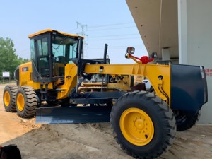 Грейдер 719H 142 кВт для дорожных работ по выгодной цене с запчастями для автомагистральных проектов - Product Image 2