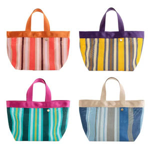 กระเป๋าถือสะพายไหล่แบรนด์ดีไซเนอร์ลายตัวอักษรและลายทางสำหรับผู้หญิง ขายส่ง - Product Image 1