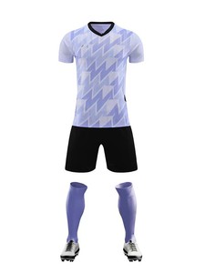 Maillots de football hautement personnalisés. Nous prenons en charge les commandes que nos concurrents n'osent pas prendre en charge. Contactez-nous pour plus d'informations. - Product Image 5