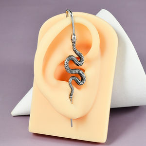 Cruz de acero inoxidable Tigre gancho oreja brazalete pendientes largos Punk ala oreja lóbulo caracola cartílago Tragus Helix Piercing joyería - Product Image 4